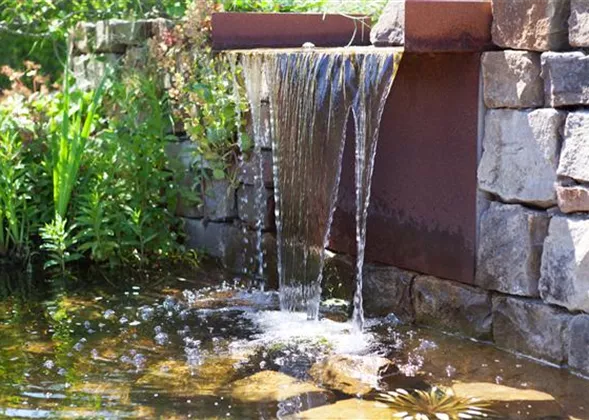 Ein Hauch von Luxus: Der Whirlpool im eigenen Garten