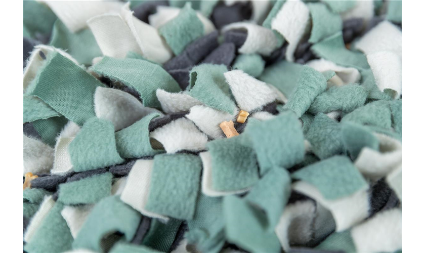 Strategie-Spiel Schnüffelteppich Art.-Nr.: 32037, Maße: 50 × 34 cm Strategie-Spiel Schnüffelteppich Art.-Nr.: 32037, Maße: 50 × 34 cm