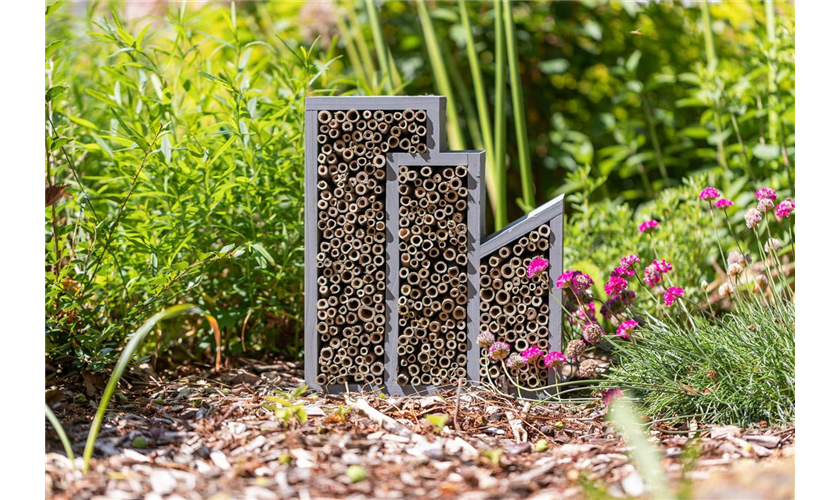 Bienenhotel Art.-Nr.: 59509, Maße: 30 × 35 × 12 cm