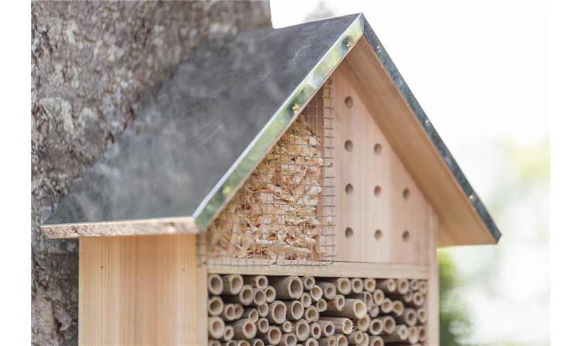 Insektenhotel Art.-Nr.: 59512, Maße: 29 × 49 × 16 cm