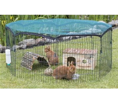 Freilaufgehege mit Schutznetz