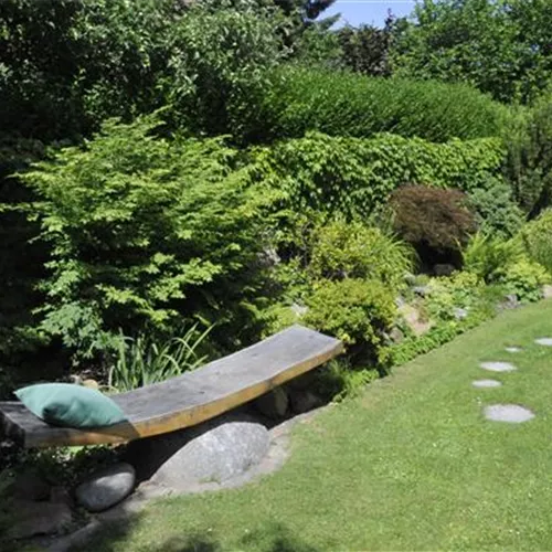 Gemauerte Gartenmöbel