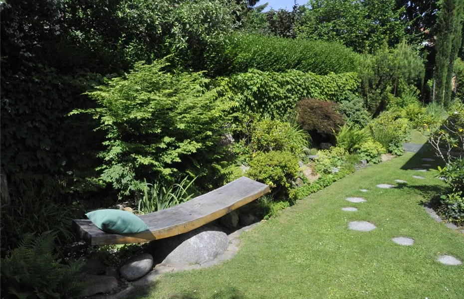 Gemauerte Gartenmöbel